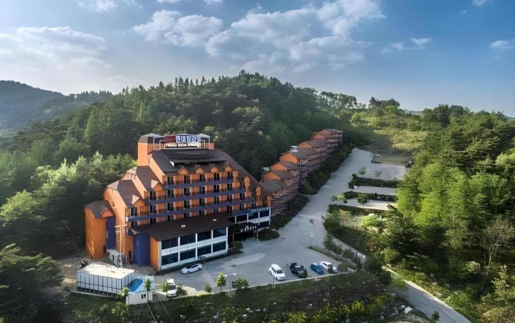 Hyundai Elliot Hotel And Resort Pyeongchang Extérieur photo
